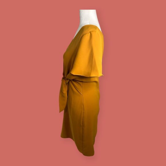 💛 ART + EPHECT TIE FRONT DRESS MUSTARD YELLOW SMALL - Picture 3 of 8